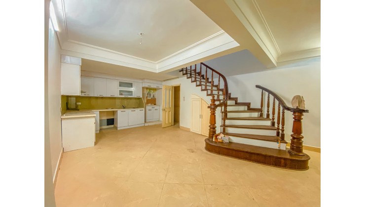 SIÊU PHẨM NGÃ TƯ SỞ - PHÂN LÔ - Ô TÔ TRÁNH 50m2 x 5 Tầng, MT 5.1, Giá 10,5 Tỷ TL 0868868383