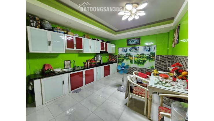Quận 10 Nguyễn Duy Dương nhà đẹp 5 tầng BTCT  nở hậu