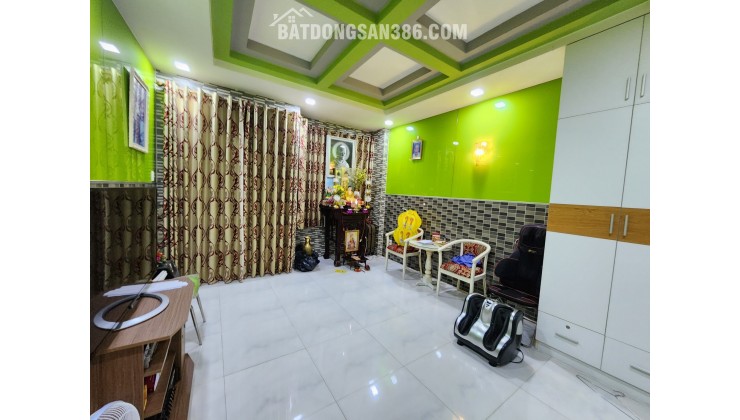 Quận 10 Nguyễn Duy Dương nhà đẹp 5 tầng BTCT  nở hậu