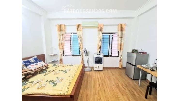 GẤP!!! Bán nhà Khương Đình - ba gác đỗ trước cửa - DT: 42m2, nhỉnh 5 tỷ