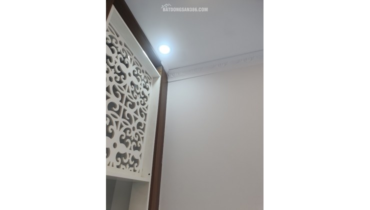 Bán khẩn cấp 12 căn Cự Khối Long Biên. DT từ 30,1m2 - 35,9m2. Giá chỉ hơn 800tr/lô, Bank hỗ trợ 70%