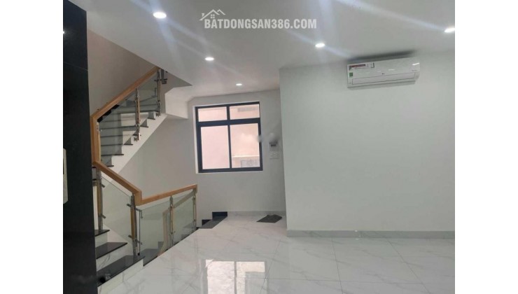 Nhà Vạn Phúc, Ba Đình 50m² -Mặt tiền 6.5m - Ô tô vào nhà- Ngõ thông - Ở kết hợp KD - Giá 14 Tỷ.