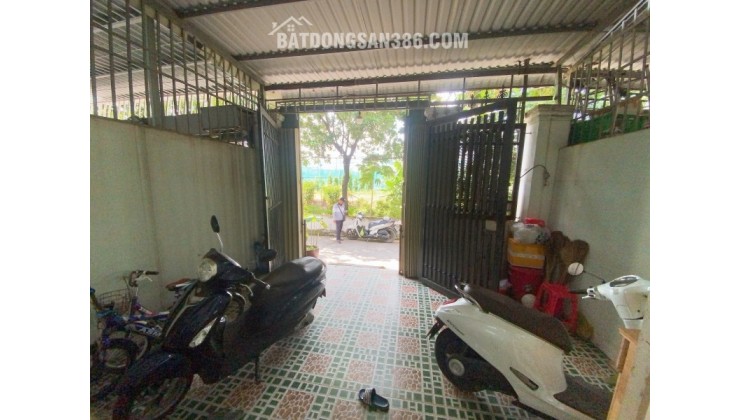 VIP LINH ĐÔNG XE HƠI ĐỖ CỬA - 66M2 NGANG GẦN 5M - 3 TẦNG BTCT - ĐÃ HOÀN CÔNG - CHỈ 4.8 TỶ.