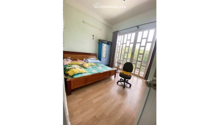 VIP LINH ĐÔNG XE HƠI ĐỖ CỬA - 66M2 NGANG GẦN 5M - 3 TẦNG BTCT - ĐÃ HOÀN CÔNG - CHỈ 4.8 TỶ.