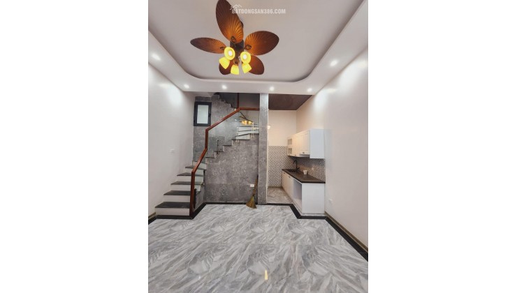 Bán Gấp - Hoàng Ngân,40m2,6tầng,MT4m,ngõ rộng 3m,Đẹp,Chỉ 5tỷ