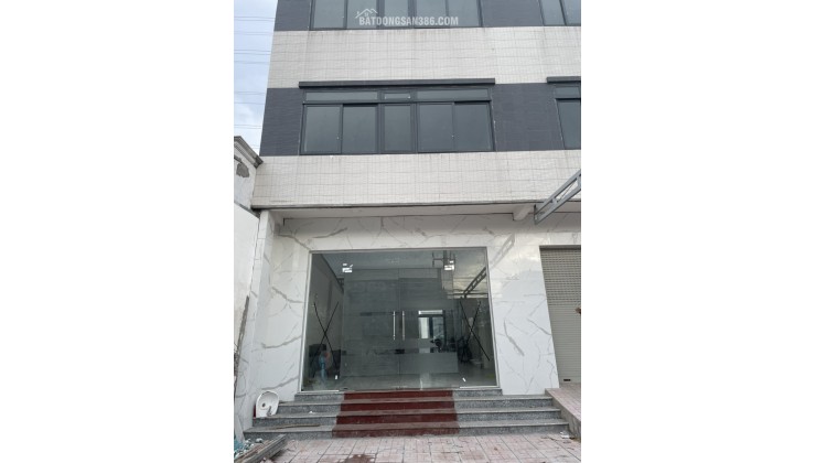 Cho thuê 2 căn nhà MT Quốc Lộ 50 Bình Hưng, 600m 120tr/th. Lh:0986225711