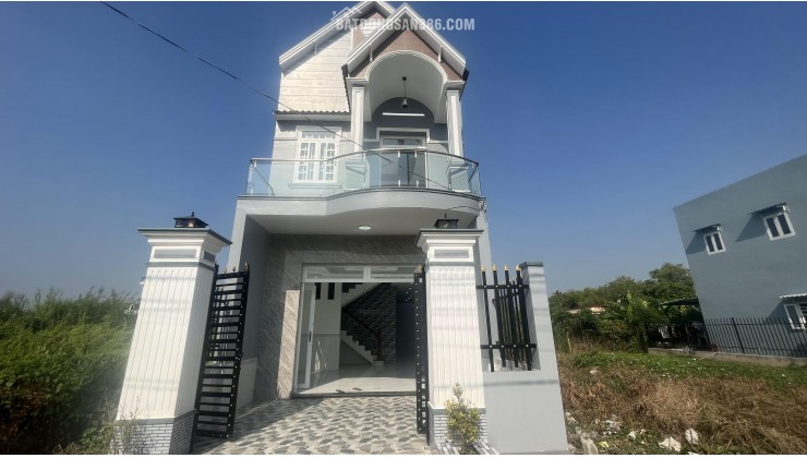 Bán nhà dt 5x23m gần ủy ban xã Mỹ Lộc, cần Giuộc , quốc lộ 50