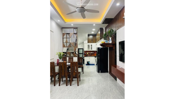 BÁN NHÀ PHÚ ĐÔ - LÔ GÓC 2 THOÁNG - NGÕ THẲNG TẮP - 30M RA PHỐ, 5,2 TỶ LH:0981109293