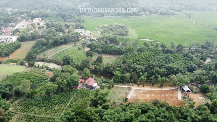 Hạ tầng hoàn thiện, sở hữu mảnh đất chưa tới 200tr đã có sổ đỏ