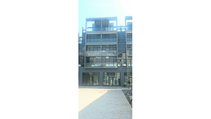 Căn shophouse 5 tầng tại phú yên giá chỉ 2.6 tỷ.nh hỗ trợ 70%