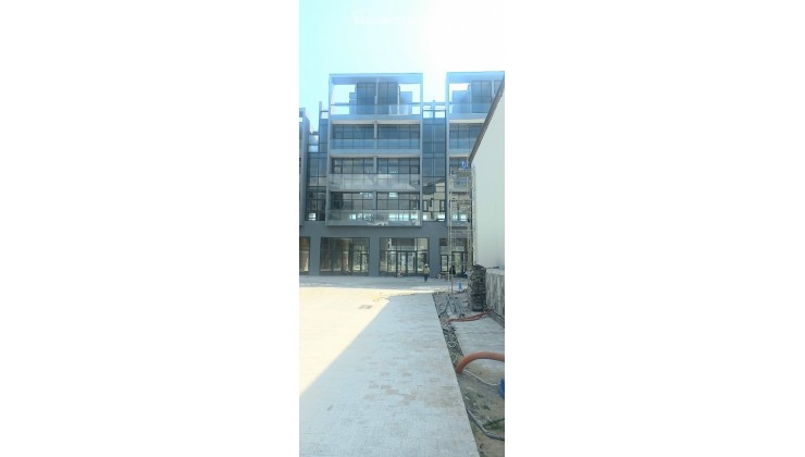 Căn shophouse 5 tầng tại phú yên giá chỉ 2.6 tỷ.nh hỗ trợ 70%