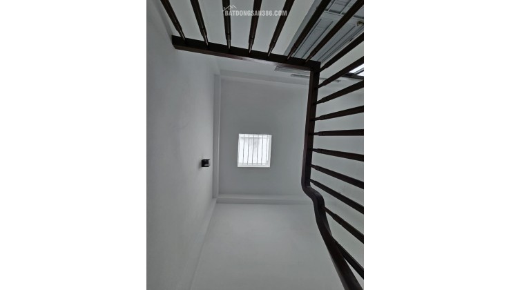 30m2*5t_4.28 tỷ_NGÃ 4 TRẦN KHÁT CHÂN_ LÒ ĐÚC_HAI BÀ TRƯNG_0985818818