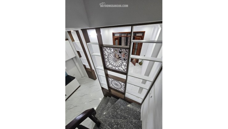 30m2*5t_4.28 tỷ_NGÃ 4 TRẦN KHÁT CHÂN_ LÒ ĐÚC_HAI BÀ TRƯNG_0985818818