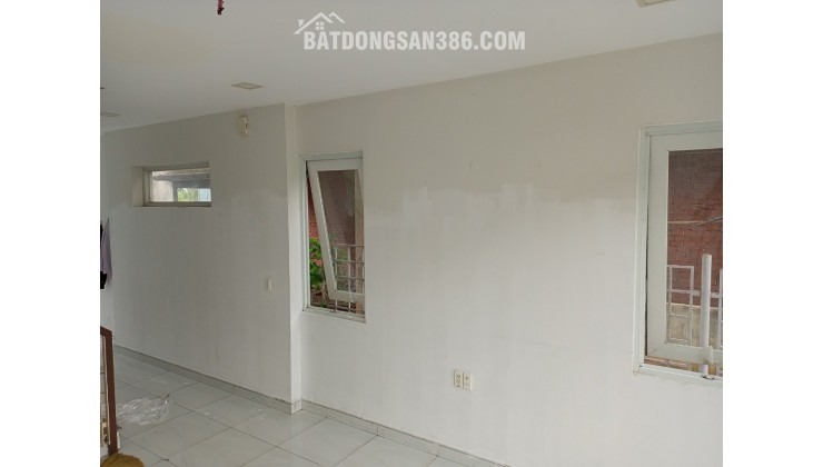 Bán nhà phố tại KĐT Làng Sen Việt Nam 76.4m2 (5x15 nở hậu) SHR chỉ 2.68 tỷ. Lh:0585999800.