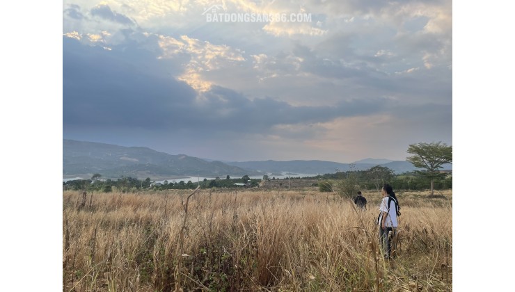 ĐẤT NGHỈ DƯỠNG VIEW SÔNG LỚN, NÚI BAO BỌC XUNG QUANH,  VEN ĐÀ LẠT