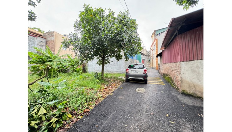 Bán đất Thạch Đà, Mê Linh, HN, lô góc, gần chợ, giá rẻ. 190m, giá 12,5tr / 1m.