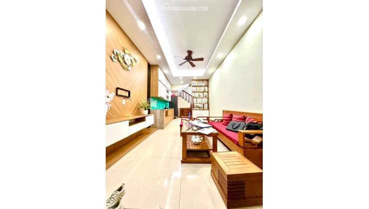 BÁN NHÀ KIM MÃ 40M2 8.6T - 2 THOÁNG - VIEW ĐẠI SỨ QUÁN THOÁNG VĨNH VIỄN - Ô TÔ CÁCH 50M