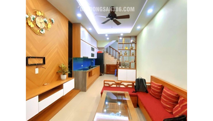 BÁN NHÀ KIM MÃ 40M2 8.6T - 2 THOÁNG - VIEW ĐẠI SỨ QUÁN THOÁNG VĨNH VIỄN - Ô TÔ CÁCH 50M