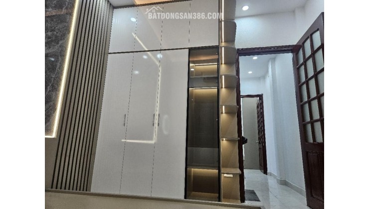 NHÀ ĐẸP LẠC LONG QUÂN 30M2 6.25T – 20M Ô TÔ TRÁNH – NGÕ THÔNG TRƯỚC NHÀ