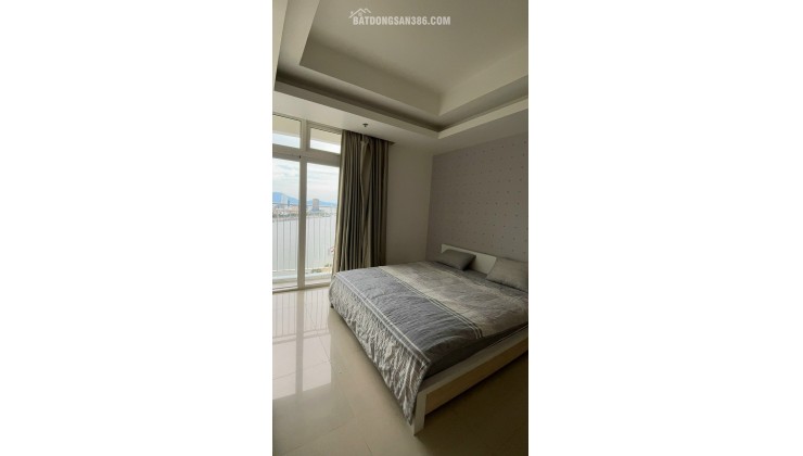 Chủ nhờ bán căn hộ Azura, view trực diện sông Hàn, 2PN, 109m2, giá tốt nhất, làm việc nhanh chóng