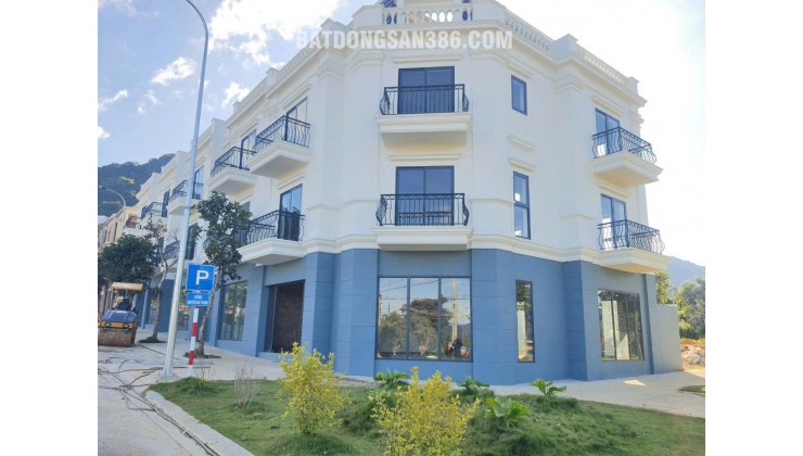 Bán shophouse 105m2, 4 tầng - Sở hữu lâu dài - Khu du lịch quốc gia - thị trấn Mộc Châu