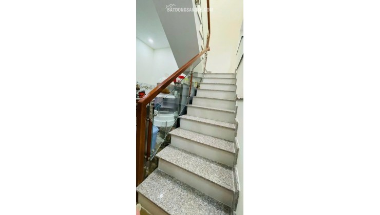 Bán nhà Quang Trung, Gò Vấp,, 2 tầng DT khủng,112m2,, giá nhỉnh 6 tỷ xíu