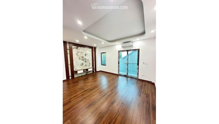 Bán nhà riêng Sơn Đồng, Hoài Đức 30m2. Lô góc 5 tầng Ôtô đỗ cửa. Cách 120m đến chợ Yên Bệ