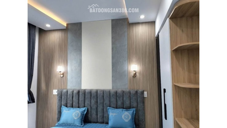 Nhà 1 trệt 2 lầu cần bán gấp ăn Tết gần chùa Long Bửu