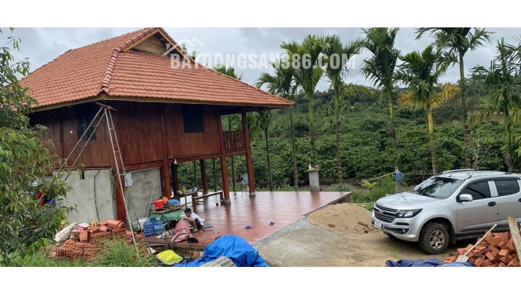 BÁN ĐẤT VƯỜN CÓ SẴN NHÀ SÀN NGHỈ DƯỠNG TẠI DAKLAK, 9.500M2 GIÁ 3,9 TỶ . LH:0902518292.