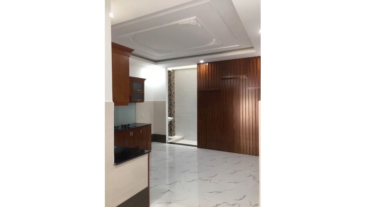 Gấp bán CHDV Nguyễn Phúc Chu 5 tầng 80m2 chỉ 7,x tỷ