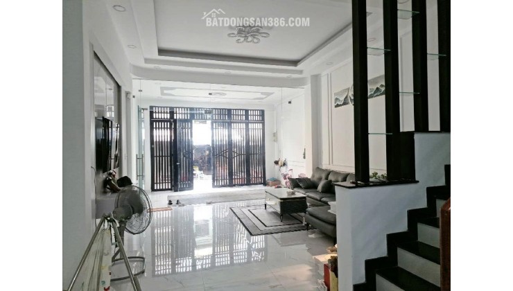 HOT! BÁN NHÀ HẺM XE HƠI ÂU DƯƠNG LÂN P2 Q8 80M2 5 TẦNG, GIÁ NHỈNH HƠN 11 TỶ. LH:0799986938.