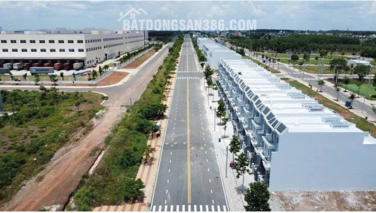 Ra Tết vợ chồng chú 3 cần tiền bán nhanh lô đất thổ cư 300m2 giá 320 tr