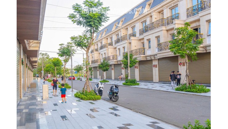 Con đi du học - chủ nhà cần bán gấp nhà 5 tầng Pavillon cạnh sông Hàn sẵn sổ đỏ chỉ 12tỷ9
