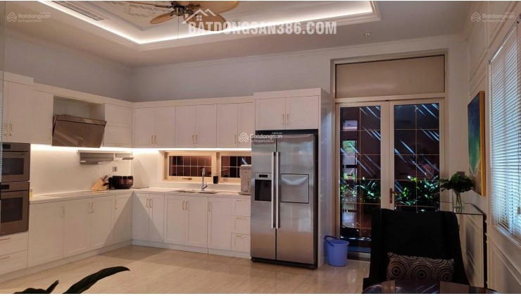 Con đi du học - chủ nhà cần bán gấp nhà 5 tầng Pavillon cạnh sông Hàn sẵn sổ đỏ chỉ 12tỷ9