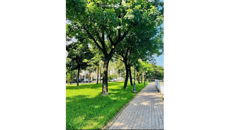 Biệt thự mới đẹp ở liền, Khu Compound bảo vệ an ninh VIP nhất Quận 7. Chỉ 49 tỷ/220m2. Lh:0914993620