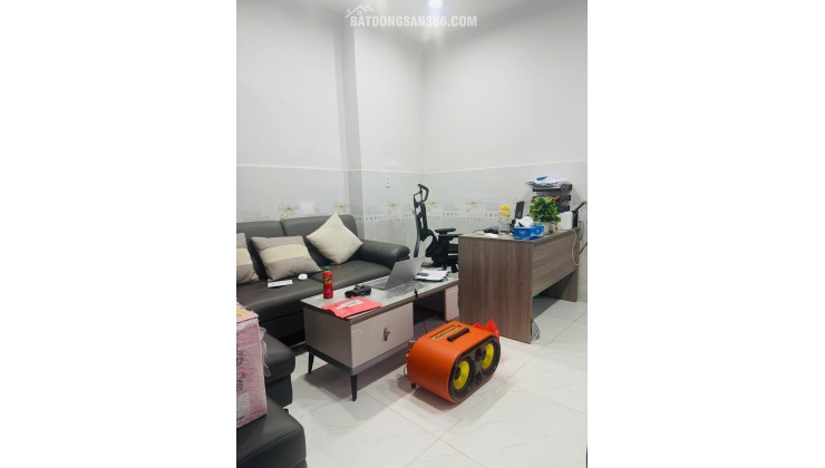 CHÍNH CHỦ BÁN NHÀ SÁT COOPMART, GẦN ĐẦM SEN – 52M 1TRỆT 1LẦU -SHR CHỈ 5T990. LH:0908980828