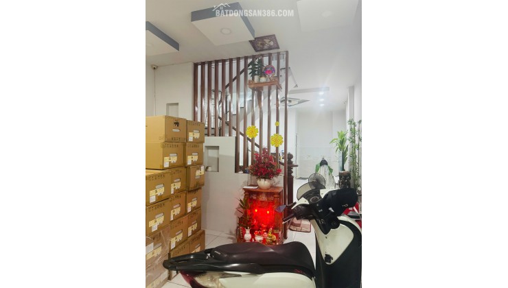 CHÍNH CHỦ BÁN NHÀ SÁT COOPMART, GẦN ĐẦM SEN – 52M 1TRỆT 1LẦU -SHR CHỈ 5T990. LH:0908980828