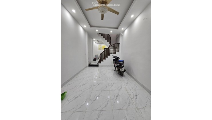 Bán nhà Phố Kim Giang , Quận Hoàng Mai, Nhà đẹp. Giá 6.7 tỷ.