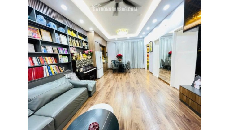 Cần bán gấp căn hộ góc 80m view Hồ điều hòa, nội thất thiết kế tại KDT Thanh Hà Cienco 5