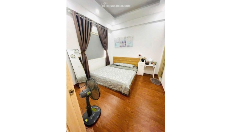 Chính chủ gửi bán căn hộ 2 ngủ, tầng đẹp tại tòa HH03D KDT Thanh Hà Cienco 5