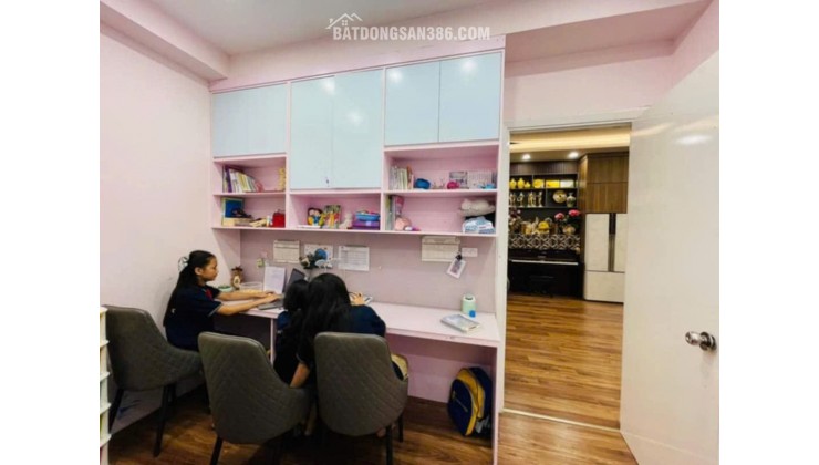 Cần bán gấp căn hộ góc 80m view Hồ điều hòa, nội thất thiết kế tại KDT Thanh Hà Cienco 5