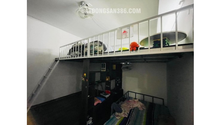 Cần bán gấp căn hộ góc 80m2, tầng 17 view Hồ điều hòa, full nội thất tại KDT Thanh Hà Cienco 5