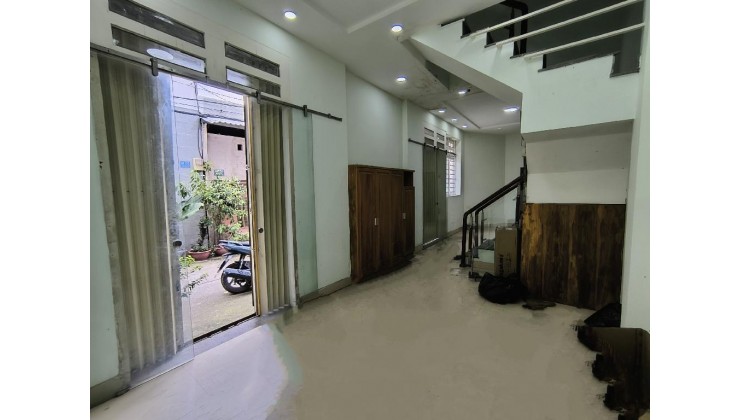 Nhà Xô Viết Nghệ Tĩnh, Bình Thạnh, 40m, 4 tầng, 9x4, 6.2 T