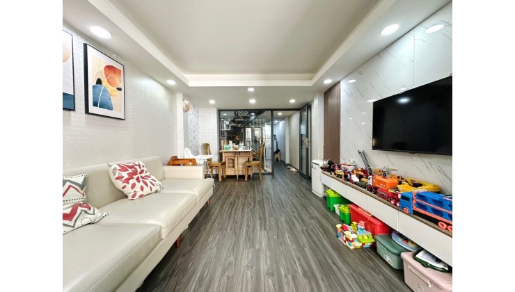 GIÁP PHAN ĐĂNG LƯU, P7, BÌNH THẠNH - HXH TRẢI NHỰA 5M