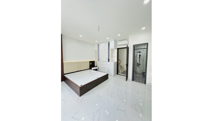 MỘT SẸC GẦN MẶT TIỀN-4 TẦNG - TẶNG NỘI THẤT CAO CẤP - AN NINH - CHỈ HƠN 6 TỶ