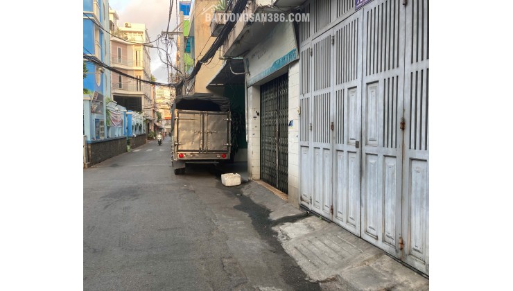 Bán nhà VIP chợ Phạm Văn Hai, Tân Bình, 50m2, 3 tầng, 8.x tỷ
