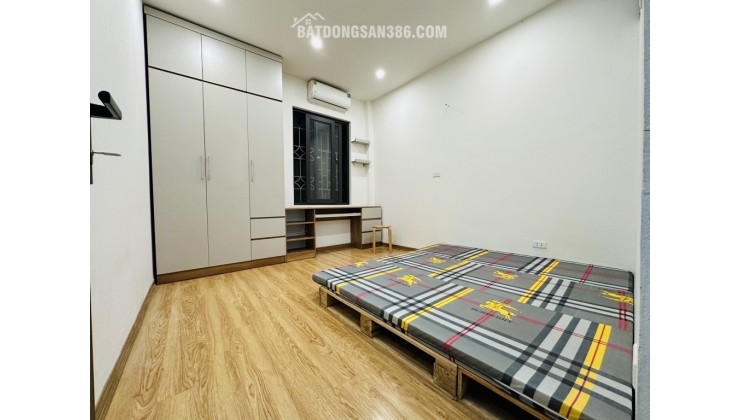 NHÀ ĐẸP ĐỐNG ĐA - 6 TẦNG - GẦN TRƯỜNG C1-2 CÁT LINH,NHIỀU TIỆN ÍCH - GIÁ 5,X TỶ