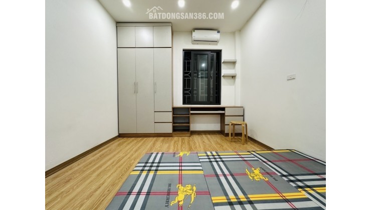 NHÀ ĐẸP ĐỐNG ĐA - 6 TẦNG - GẦN TRƯỜNG C1-2 CÁT LINH,NHIỀU TIỆN ÍCH - GIÁ 5,X TỶ