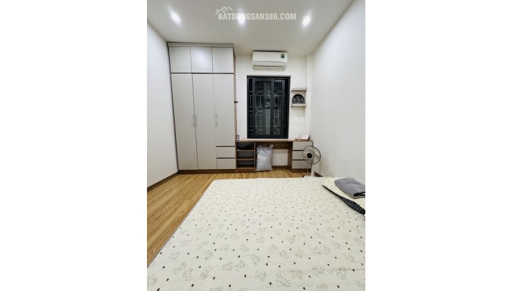 NHÀ ĐẸP ĐỐNG ĐA - 6 TẦNG - GẦN TRƯỜNG C1-2 CÁT LINH,NHIỀU TIỆN ÍCH - GIÁ 5,X TỶ