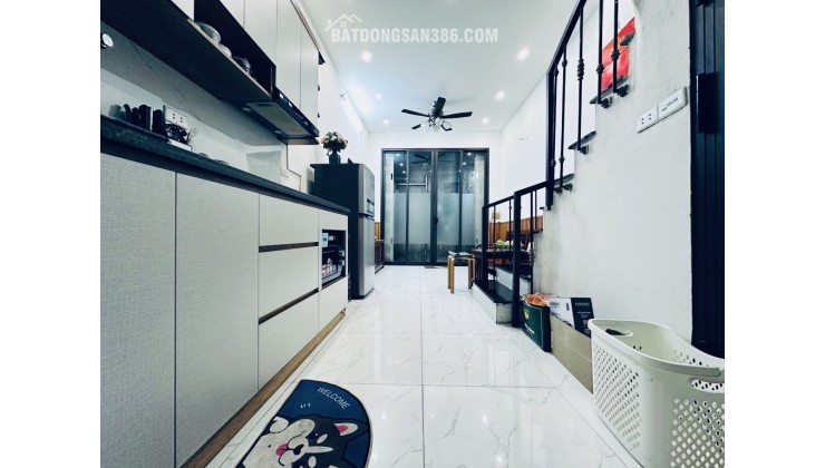 NHÀ ĐẸP ĐỐNG ĐA - 6 TẦNG - GẦN TRƯỜNG C1-2 CÁT LINH,NHIỀU TIỆN ÍCH - GIÁ 5,X TỶ